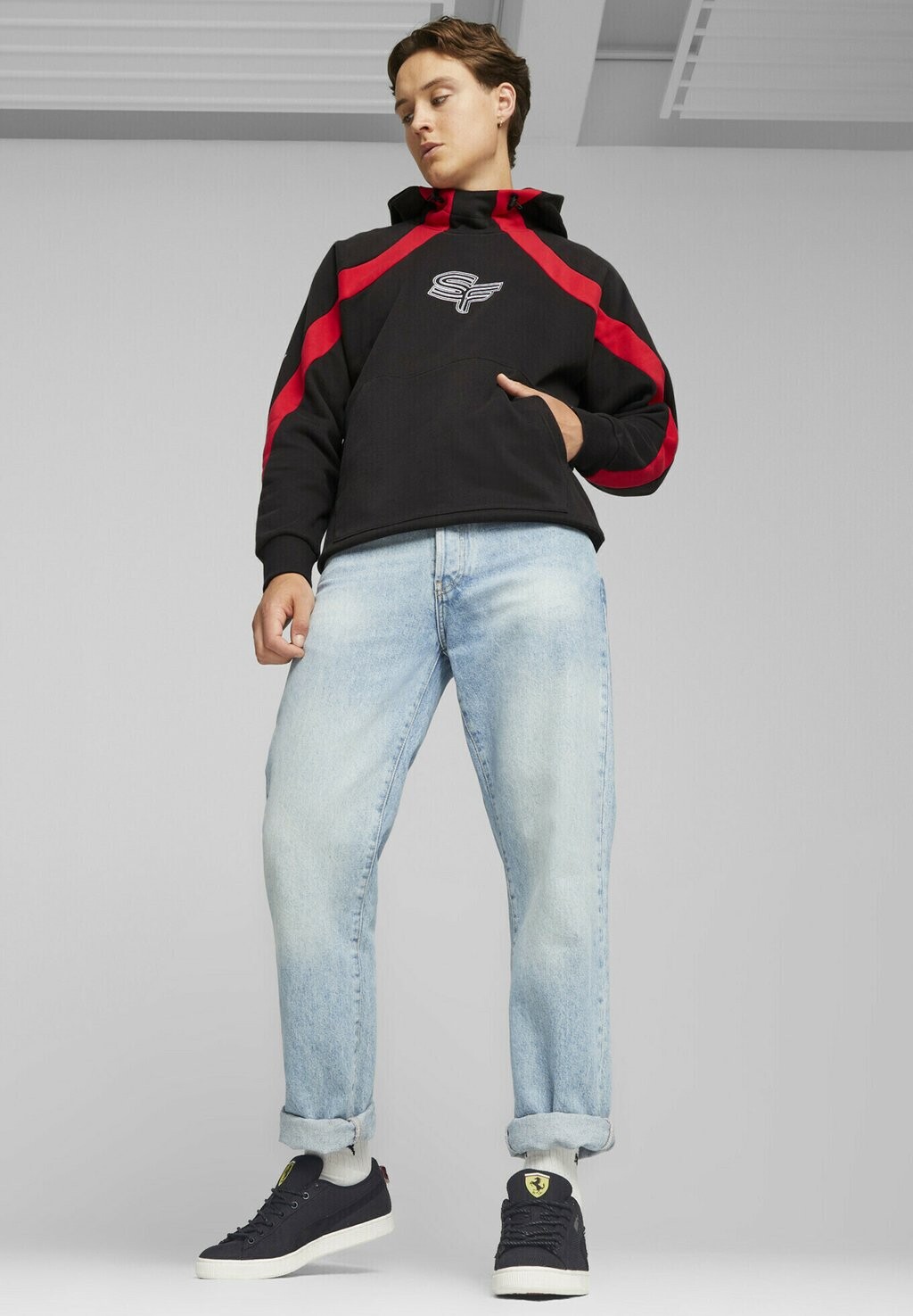 

Низкие кроссовки Scuderia Ferrari Clyde Puma, цвет black warm white