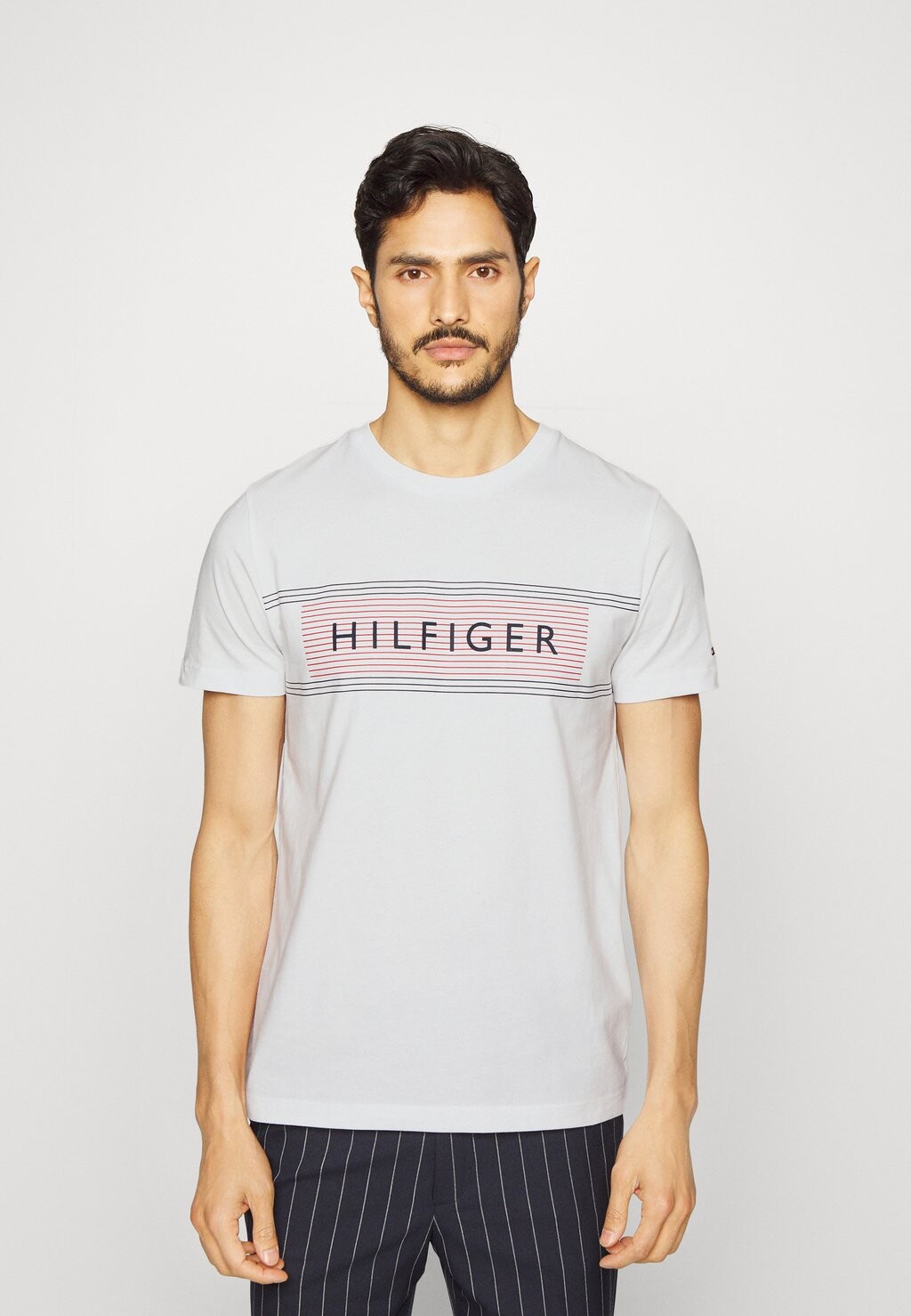 

Футболка с принтом Tommy Hilfiger, белый