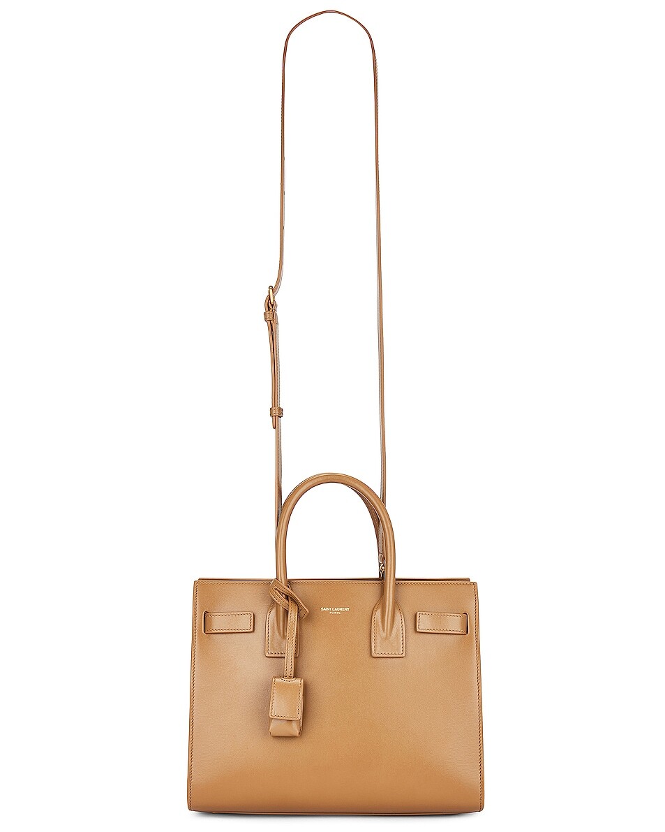 

Сумка Saint Laurent Baby Sac De Jour, цвет Cappuccino