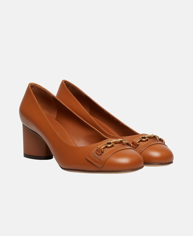 

ТУфли лодочки Salvatore Ferragamo, коричневый