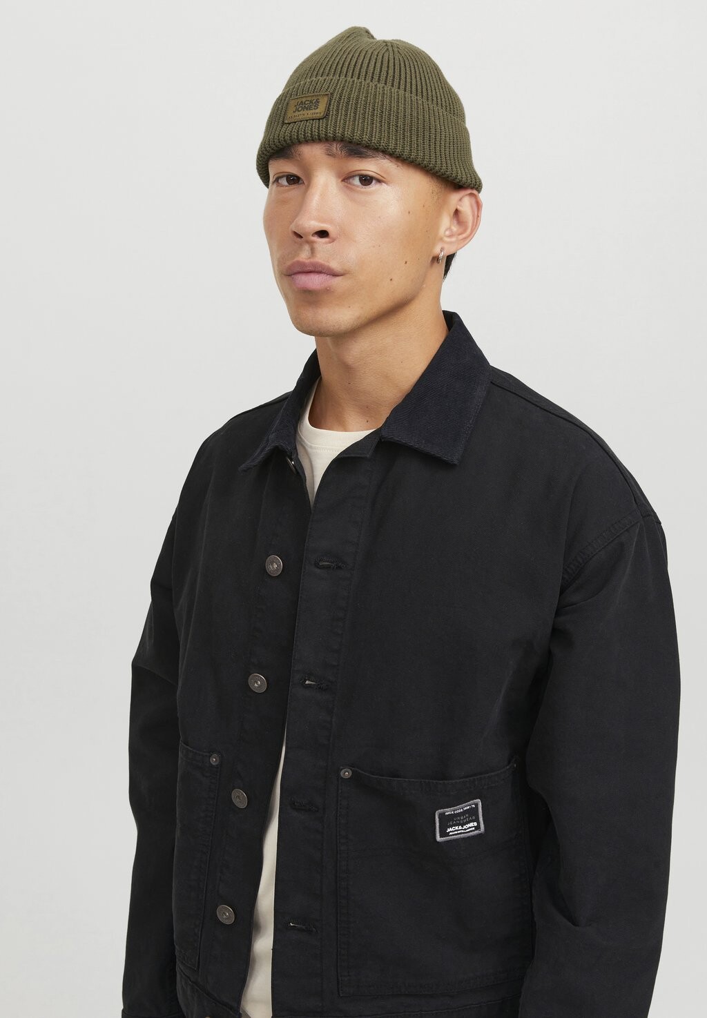 

Шапка JACCLASSIC SHORT BEANIE UNISEX Jack & Jones, оливковая ночь