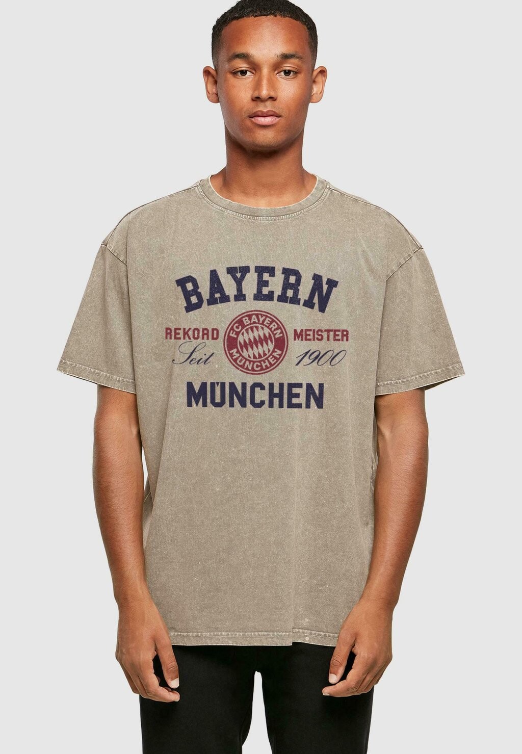 

Team Rekordmeister Heavy FC Bayern München, цвет darkkhaki