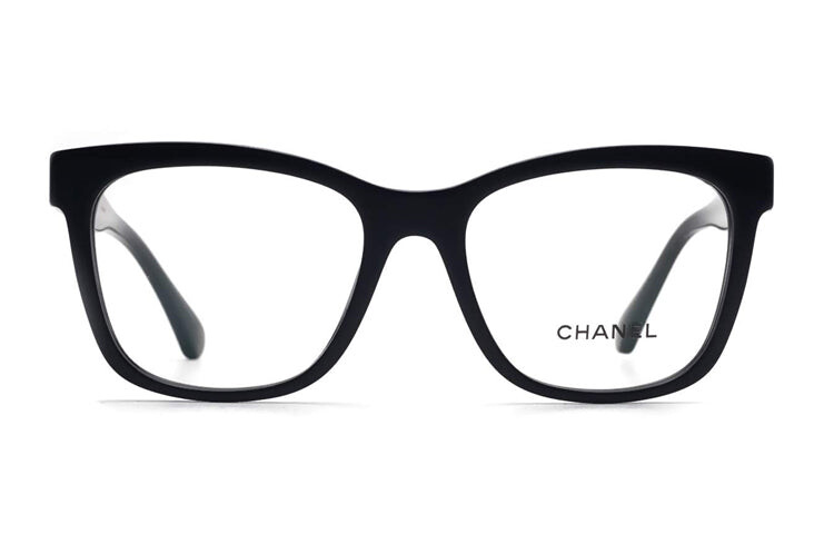

Очки Chanel в квадратной оправе, черные