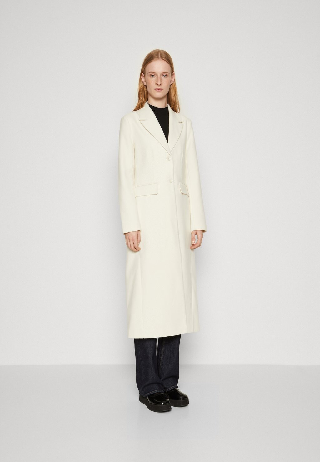 

Классическое пальто ONLY Tall ДЛИННОЕ ПАЛЬТО ONLALMA, цвет whisper white
