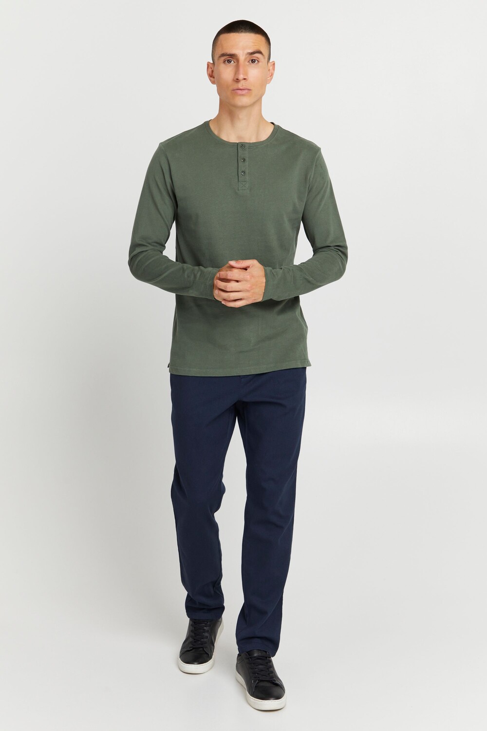 

Лонгслив !SOLID Langarmshirt, зеленый