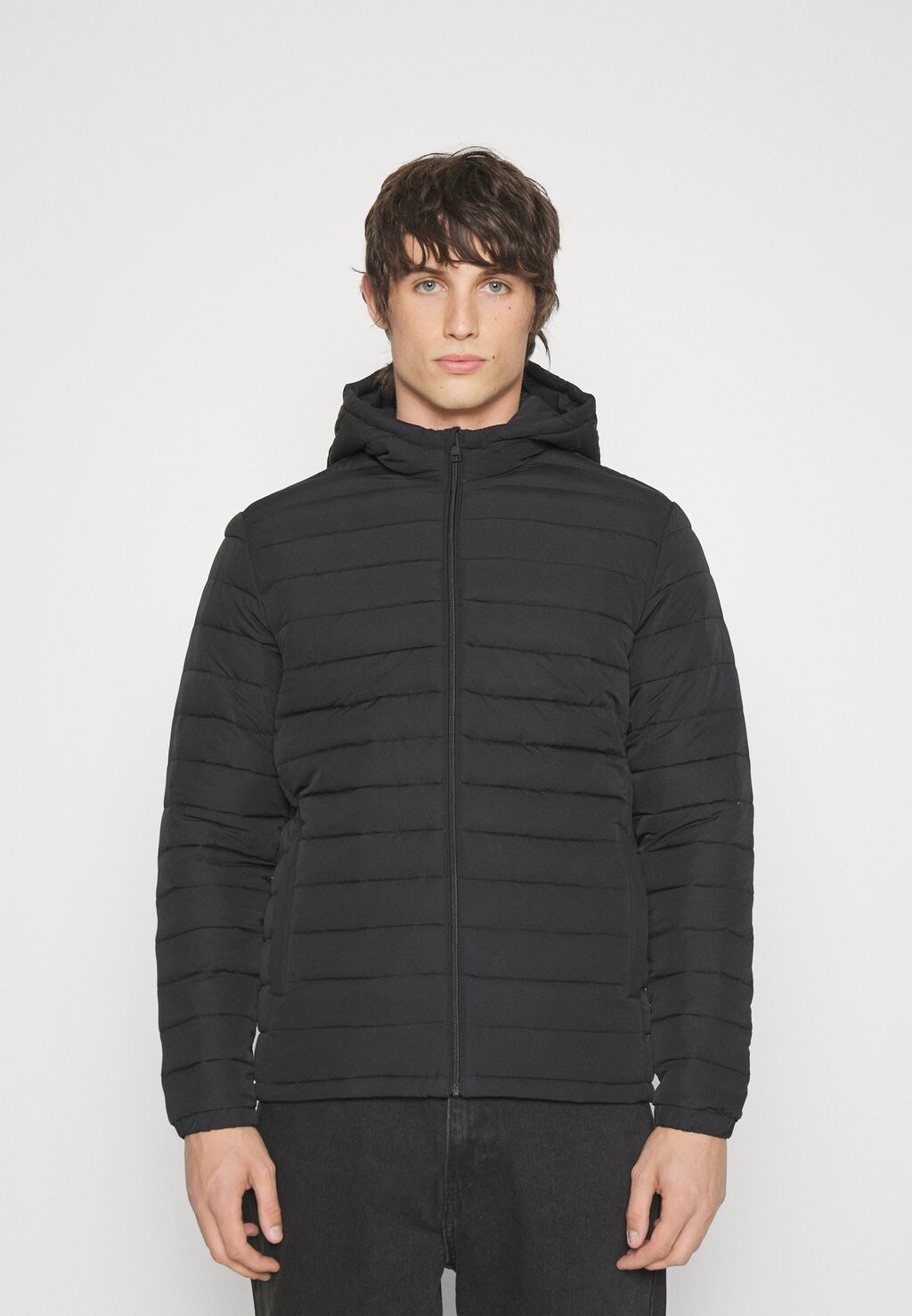 

Куртка Jack & Jones RECYCLE RAW PUFFER HOOD NOOS, черный