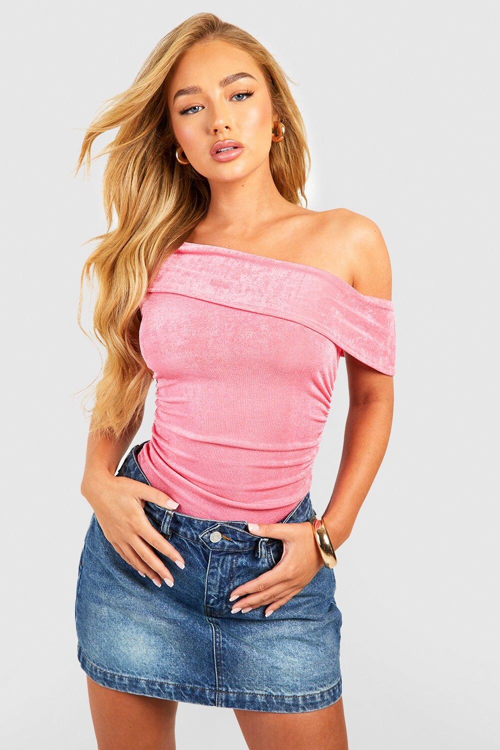 

Боди с рушками на одно плече Boohoo, роза