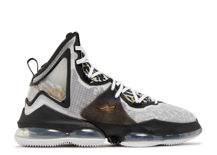 

Кроссовки Nike LEBRON 19, белый