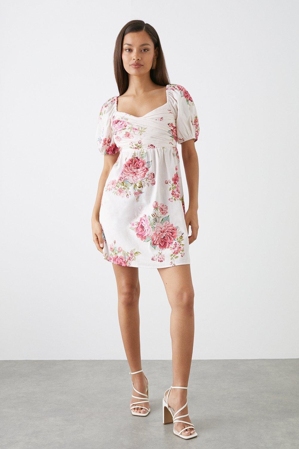

Мини-платье Petite Ivory с большим цветочным принтом и запахом спереди Dorothy Perkins, белый