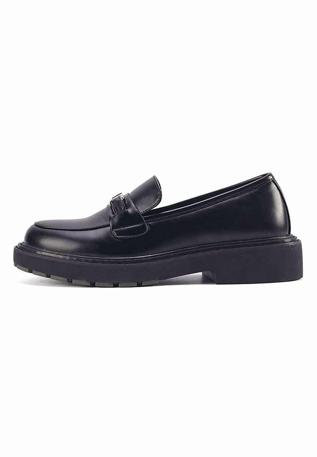 

Слипоны Loafer Dandie Nine West, черный