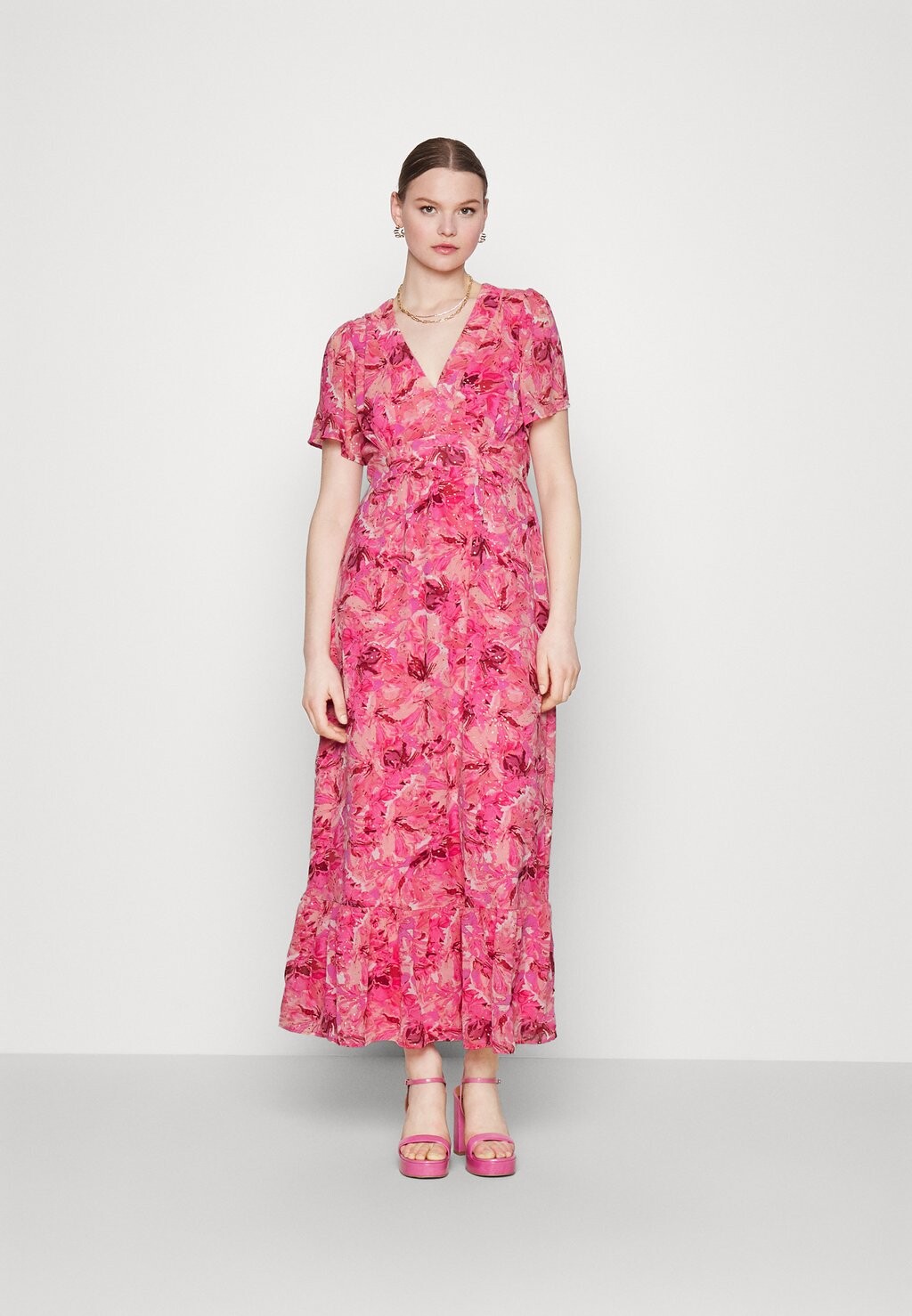 

Элегантное платье Vero Moda, коралл