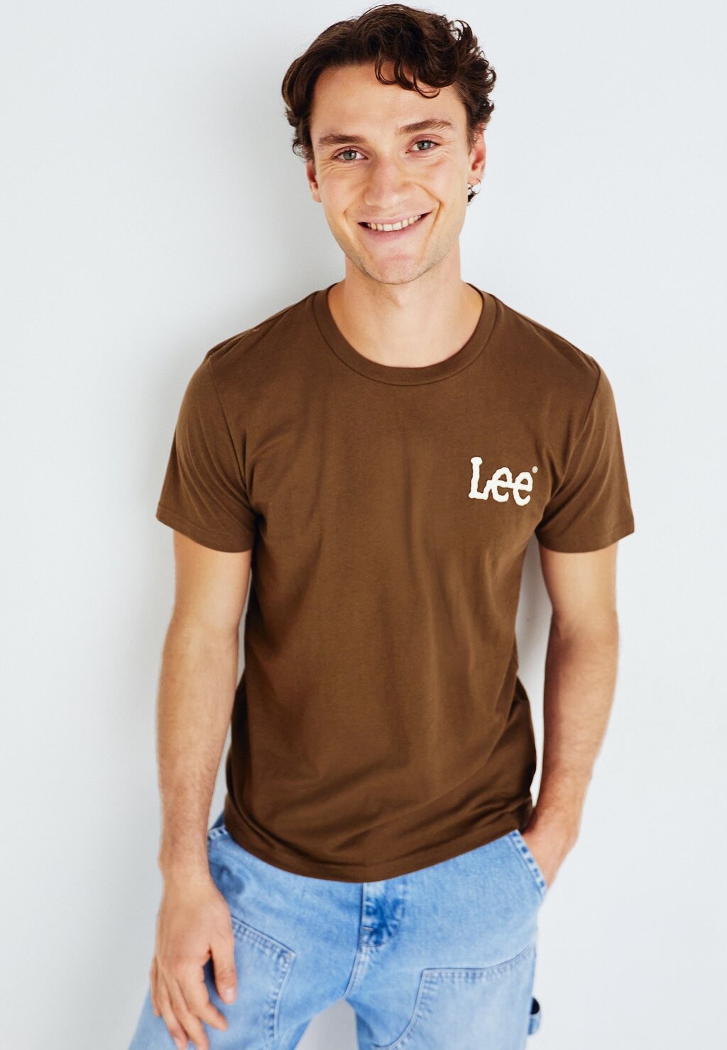 

Футболка с принтом ESSENTIAL TEE Lee, цвет truffle