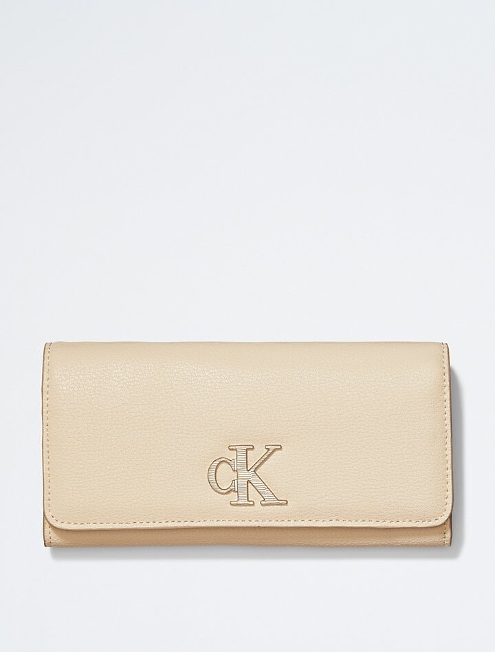 

Длинный кошелек с монограммой и логотипом Calvin Klein