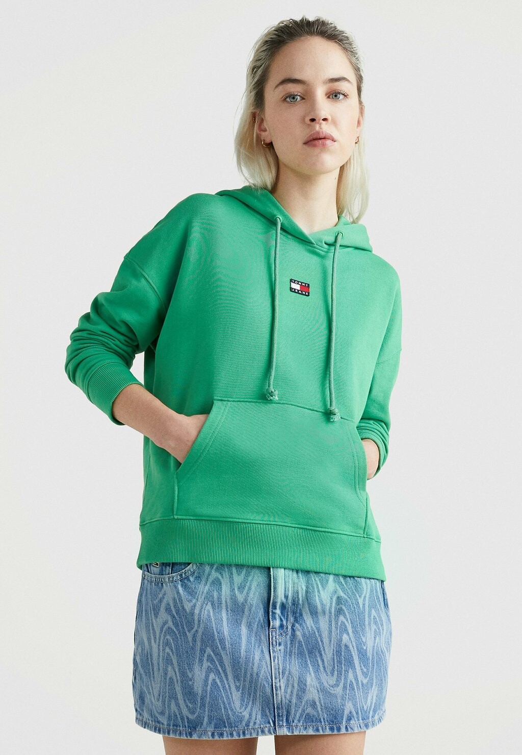 

Толстовка с капюшоном Tommy Jeans, зеленый