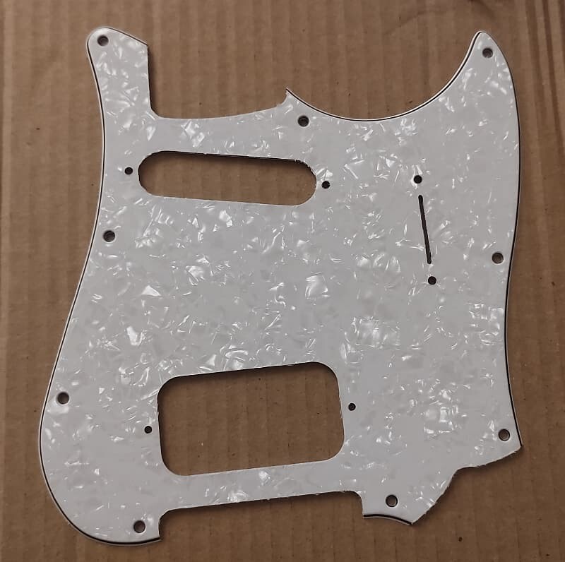 

Кастомная накладка Squier Paranormal cyclone