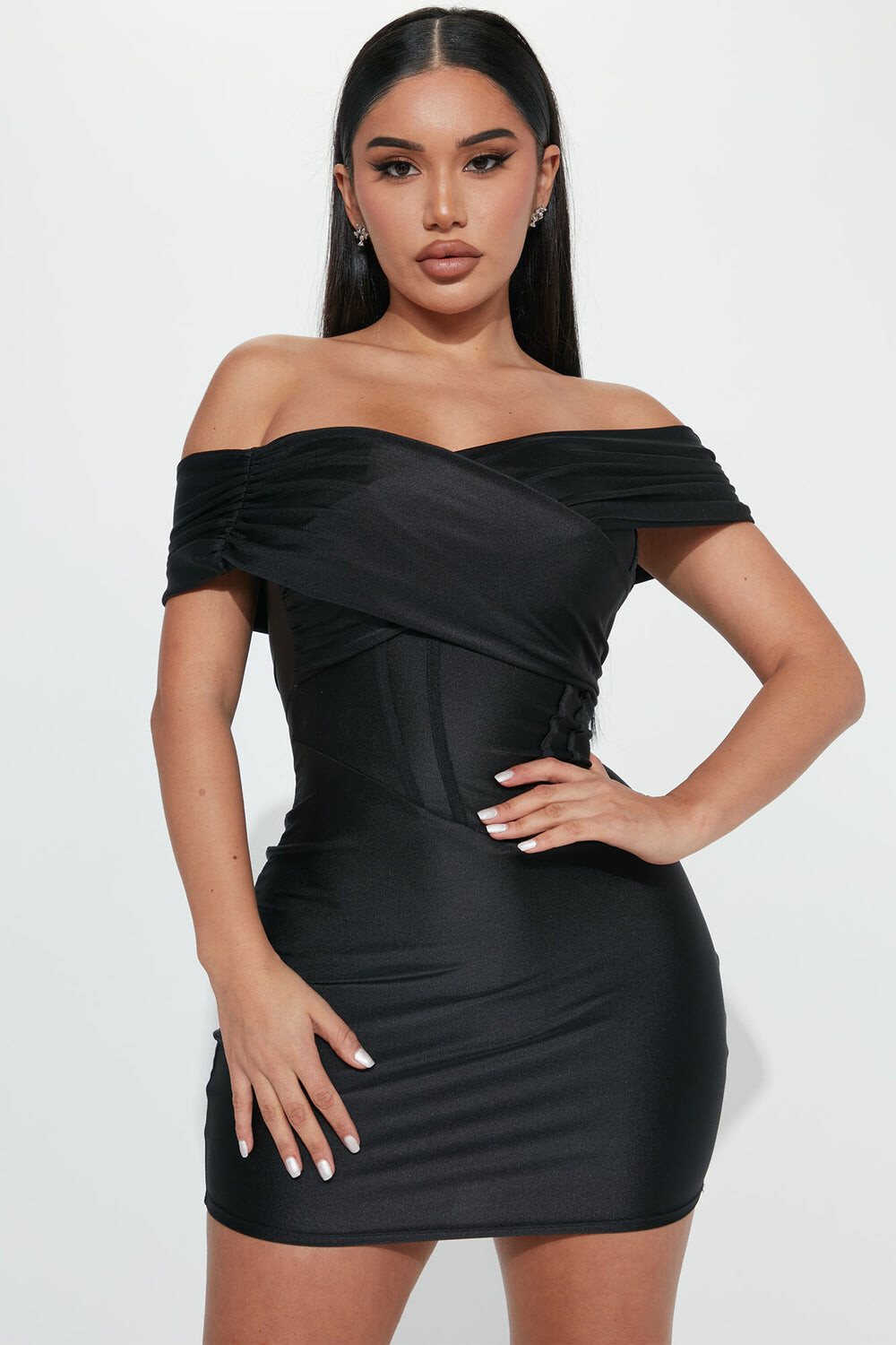 

Мини платье Fashion Nova DT3591, черный