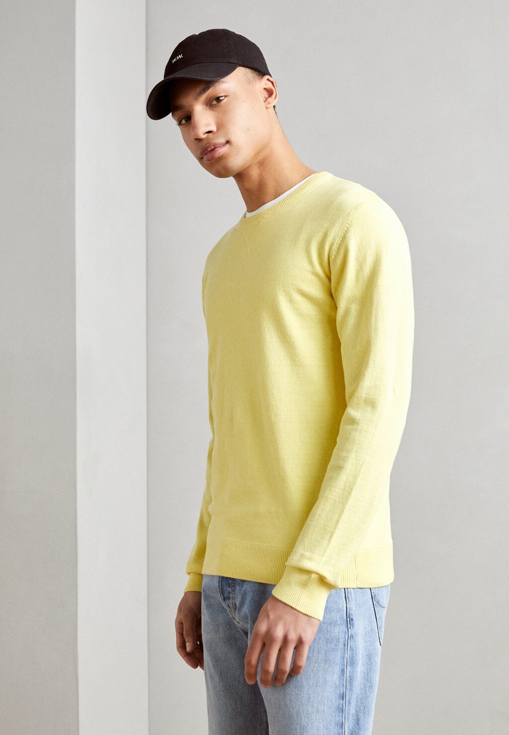 

Вязаный свитер INDICODE JEANS, цвет golden haze