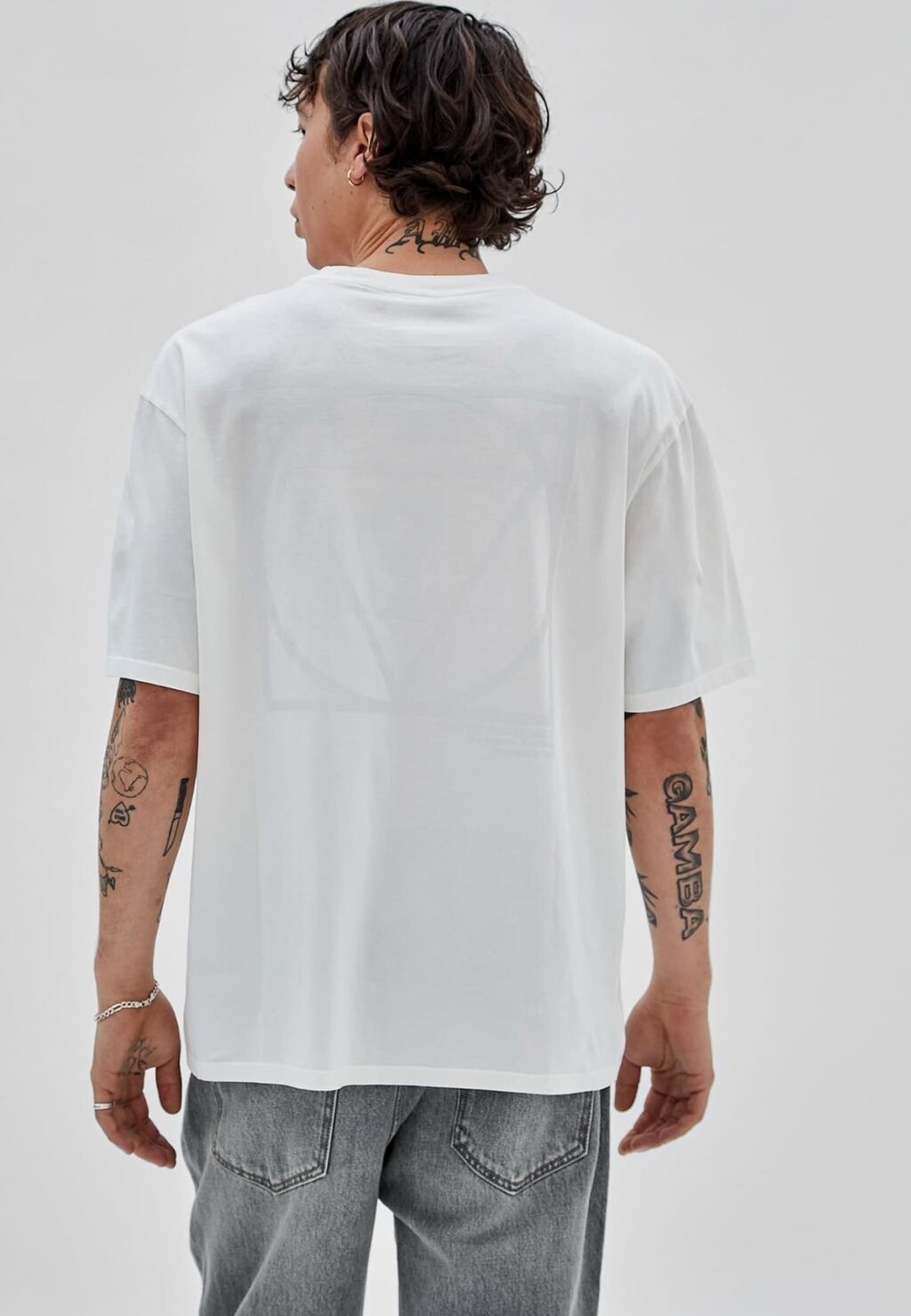 

Футболка с принтом Guess Originals, белый