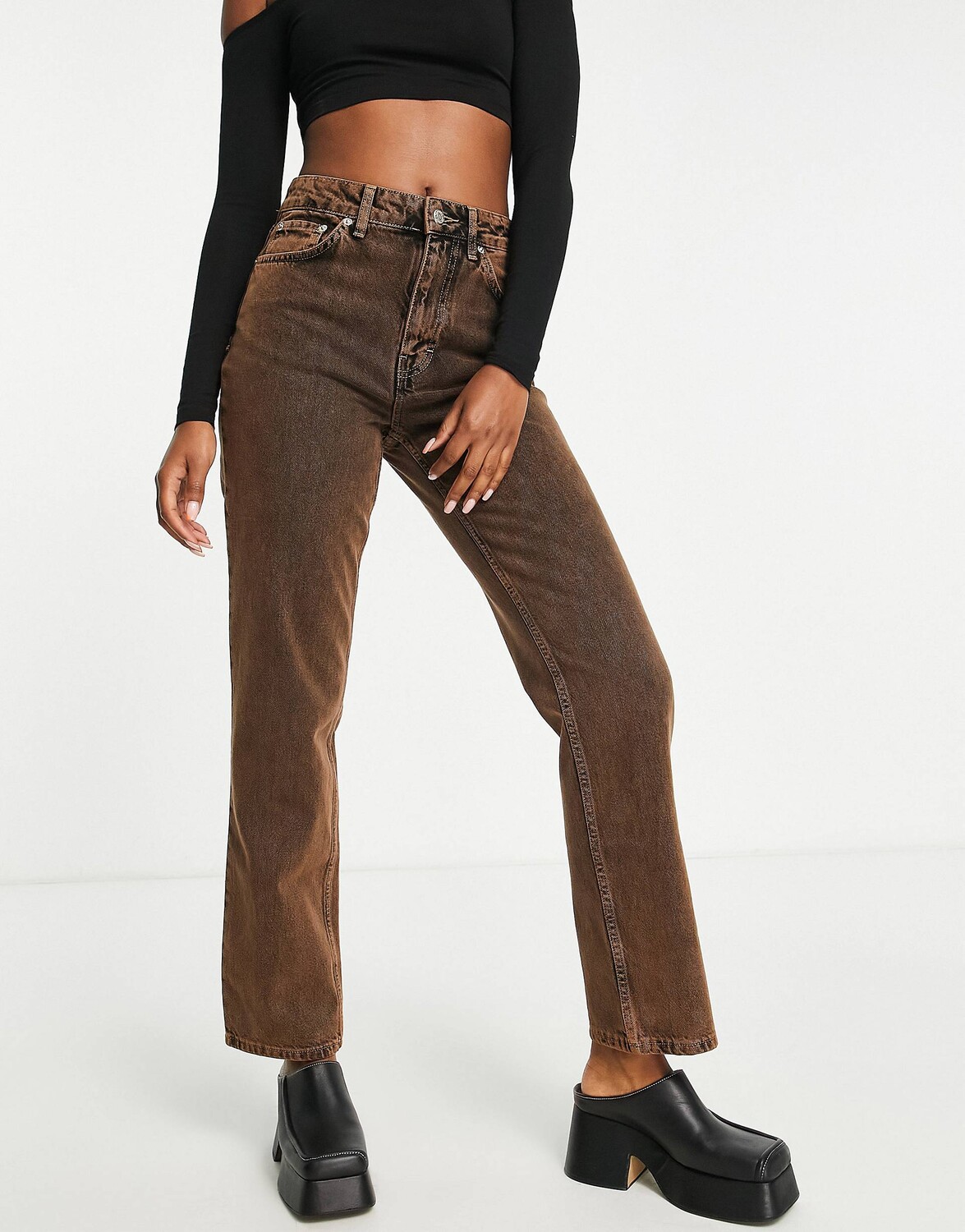

Коричневые джинсы Topshop Dad