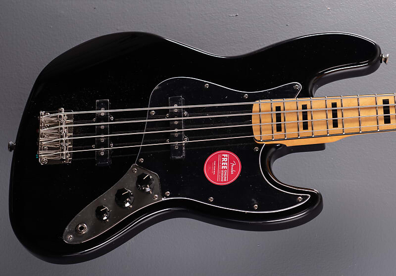 

Squier Classic Vibe '70s Jazz Bass — черный