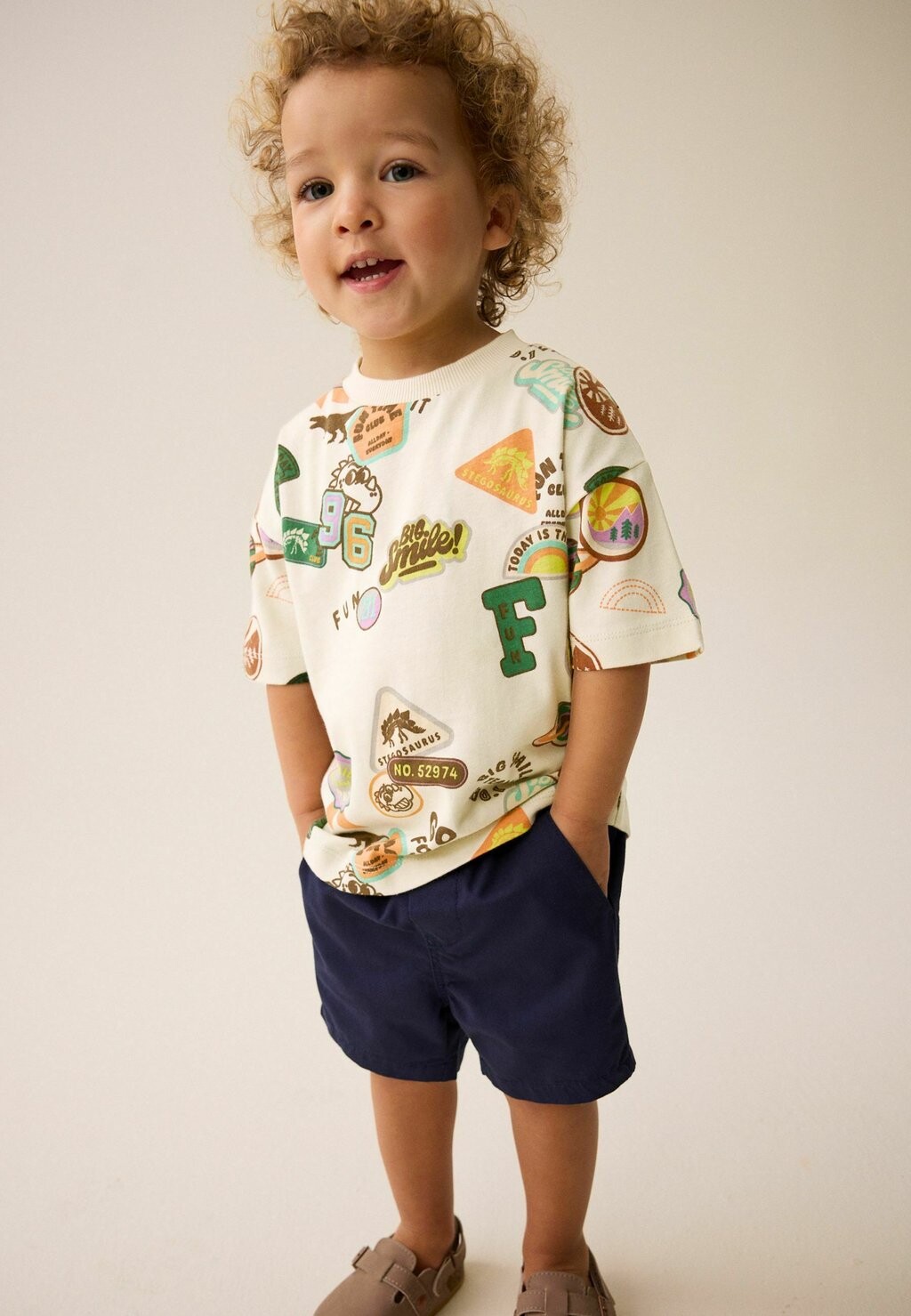 

Футболка с принтом SHORT SLEEVE VARSITY REGULAR FIT Next, бежевый
