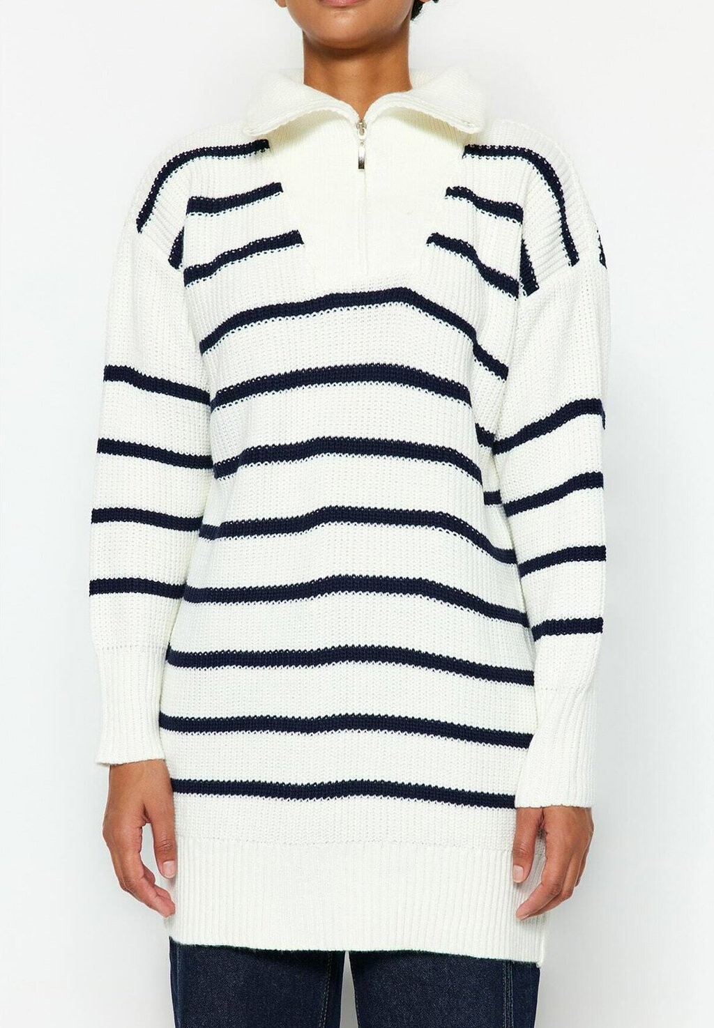 

Вязаный свитер GEWOONTJES Trendyol Modest, цвет navy blue