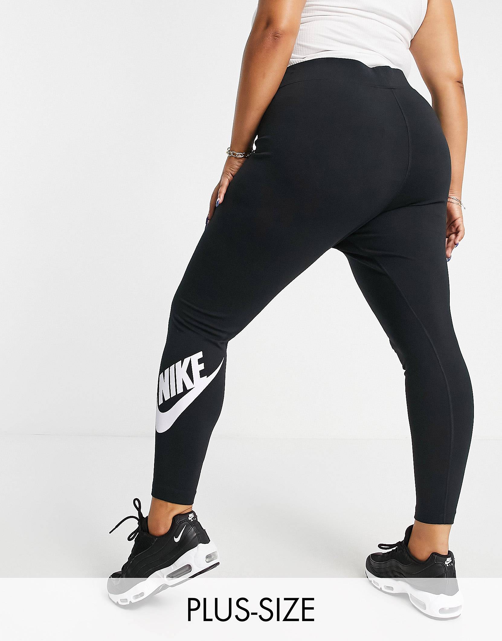 Черные леггинсы с логотипом Nike plus на щиколотке