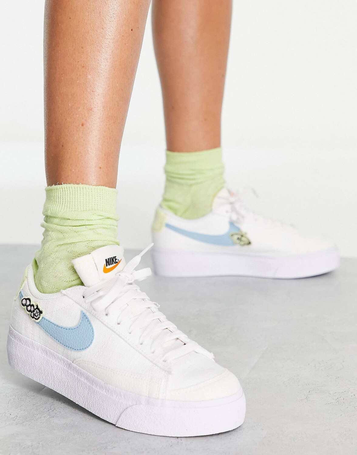 

Бело-синие кроссовки Nike Blazer Low Platform Next