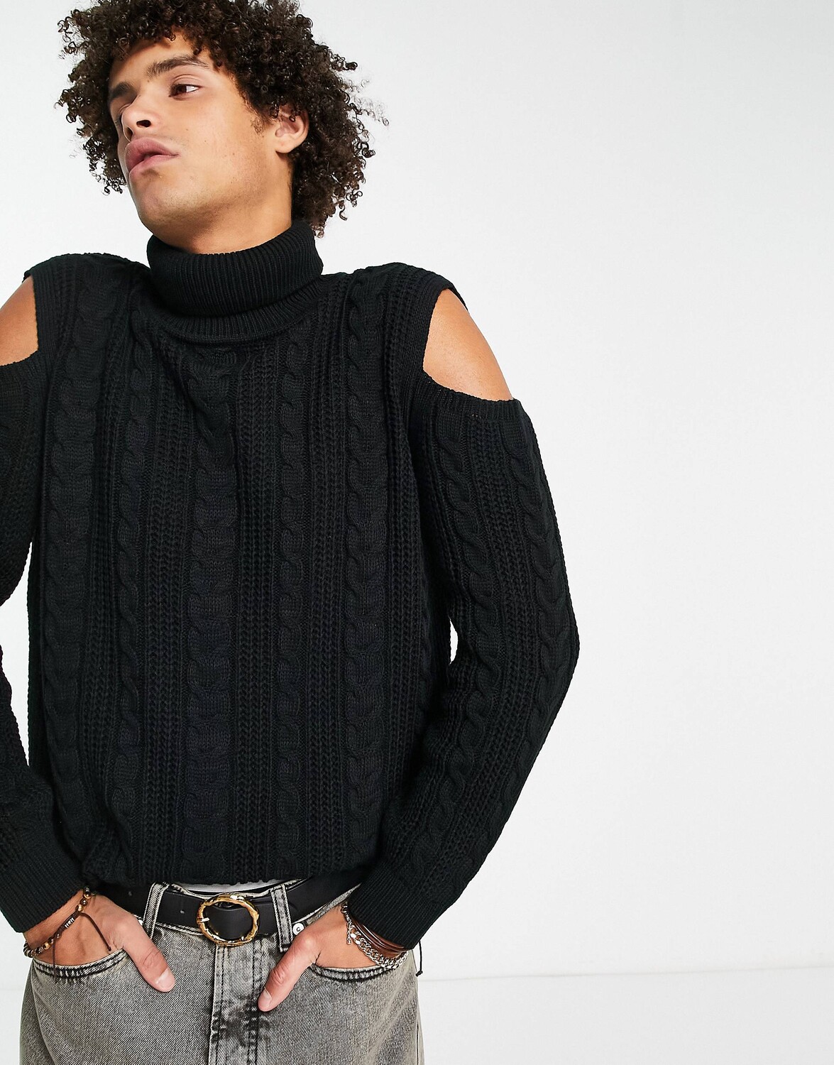 

Черный вязаный джемпер косичек с открытыми плечами ASOS DESIGN