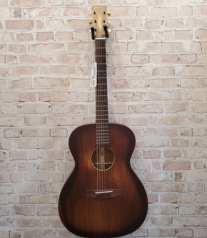 

Martin 000-15M StreetMaster (Король Пруссии, Пенсильвания)