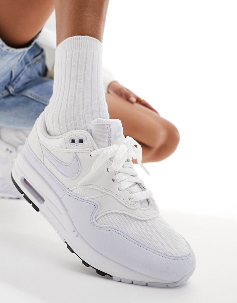 

Кроссовки Nike Air Max 1 белого и светло-серого цвета