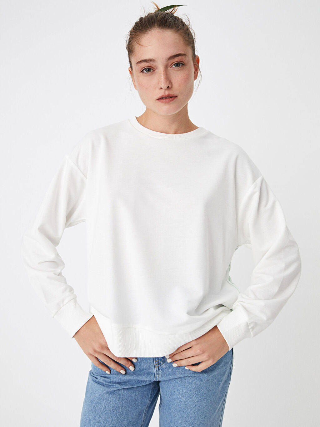 

Женская полосатая толстовка с круглым вырезом и длинными рукавами LCW Casual
