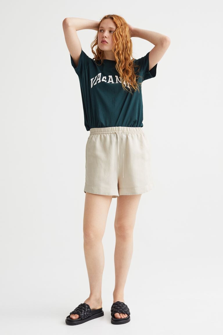 

Шорты из смесового льна H&M, светло-бежевый