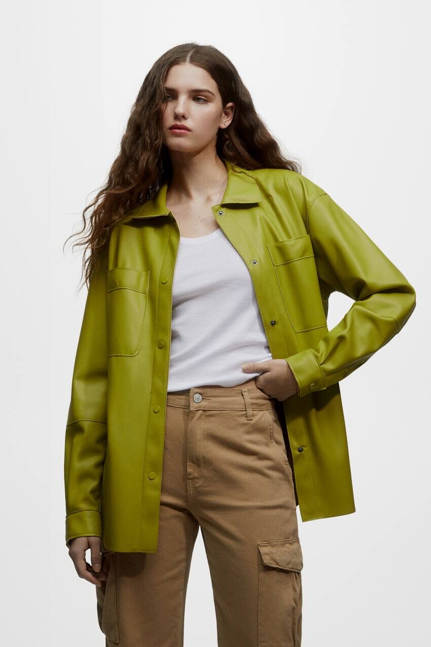 

Верхняя рубашка из искусственной кожи Pull&Bear, хаки