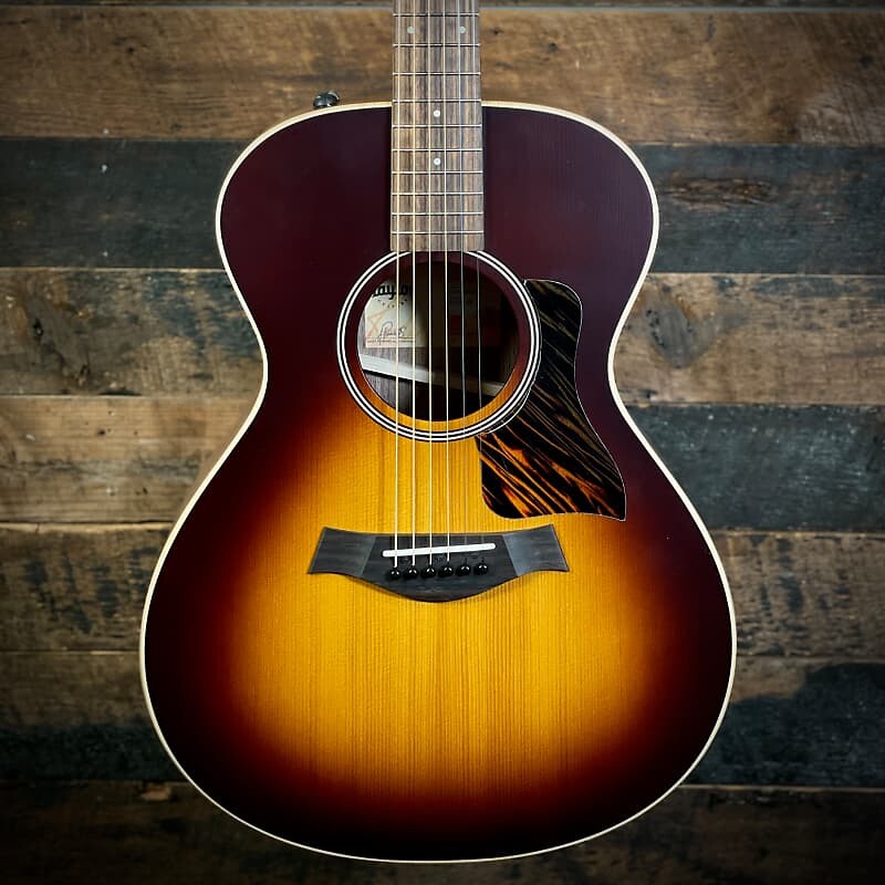 

Тейлор AD12e Санберст Taylor AD-12e