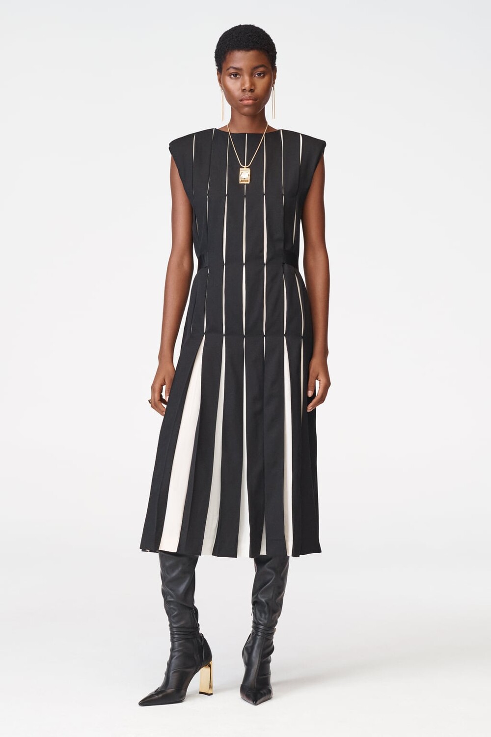 

Платье из смесовой шерсти со складками, ограниченная серия ZARA, черный