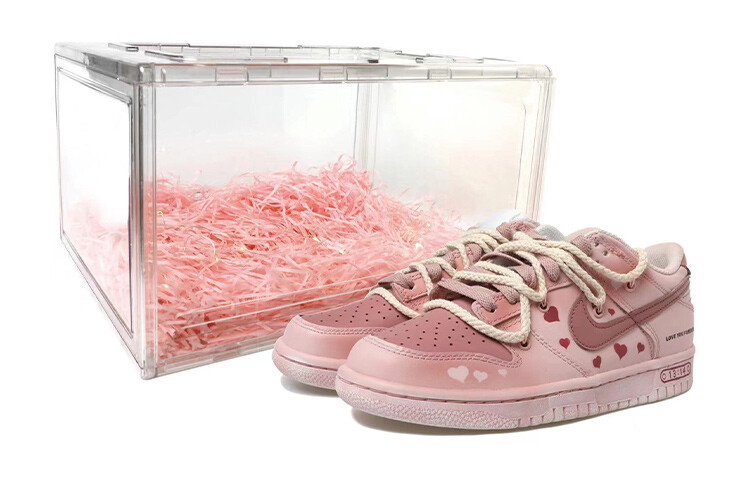 

Кроссовки Nike Dunk Low для скейтбординга женские