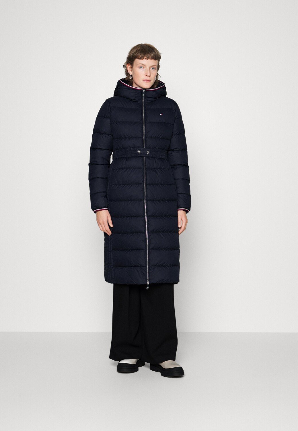 

Пальто зимнее Tommy Hilfiger, синий