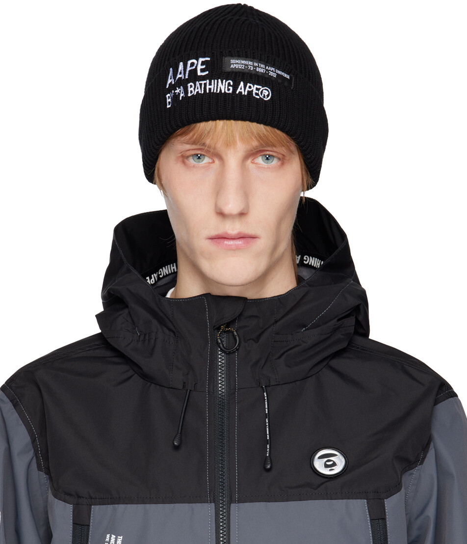 

Черная шапка с вышивкой AAPE by A Bathing Ape