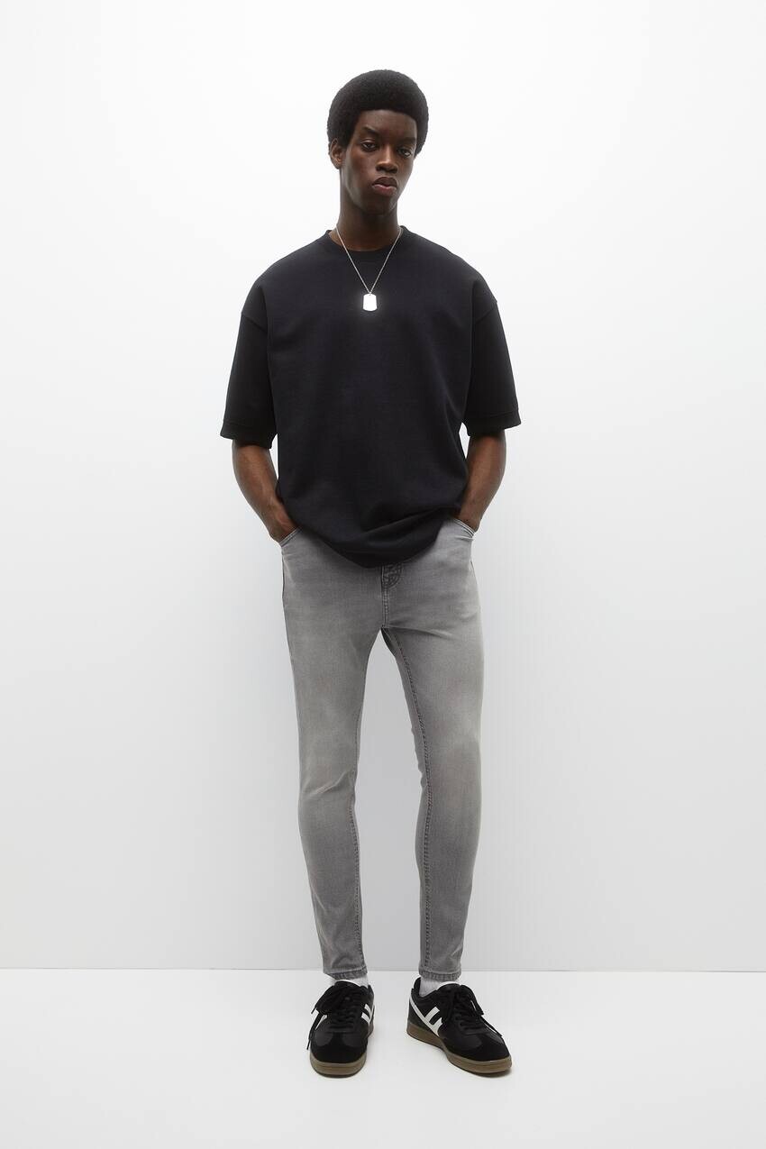 

Базовые джинсы морковного кроя Pull&Bear, темно-серый