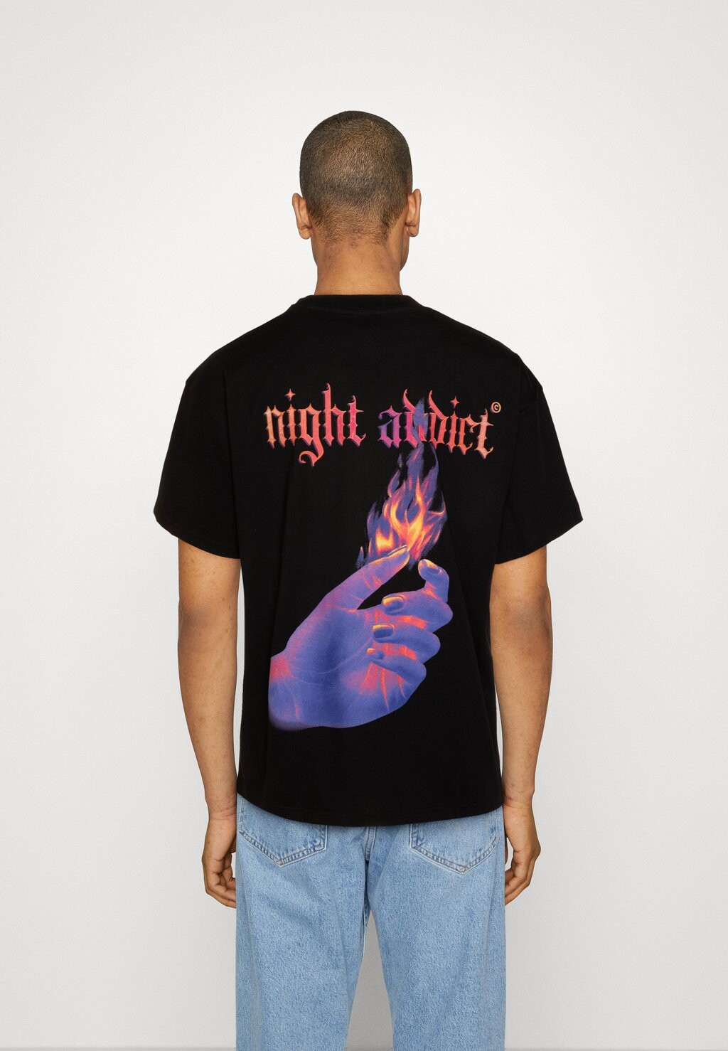 

Футболка с принтом Night Addict, черный