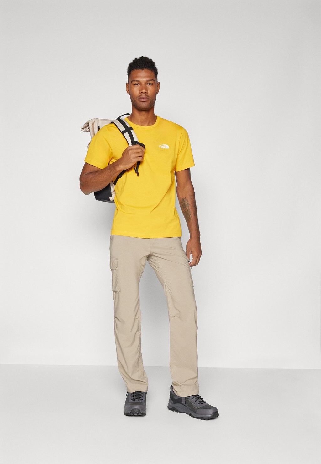 

Принт на футболке SIMPLE DOME TEE The North Face, желтый