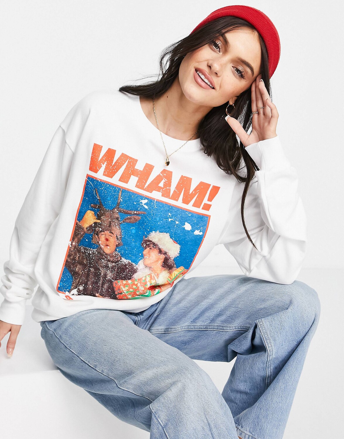 

Белый свитшот с принтом Wham license ASOS DESIGN Christmas Wham