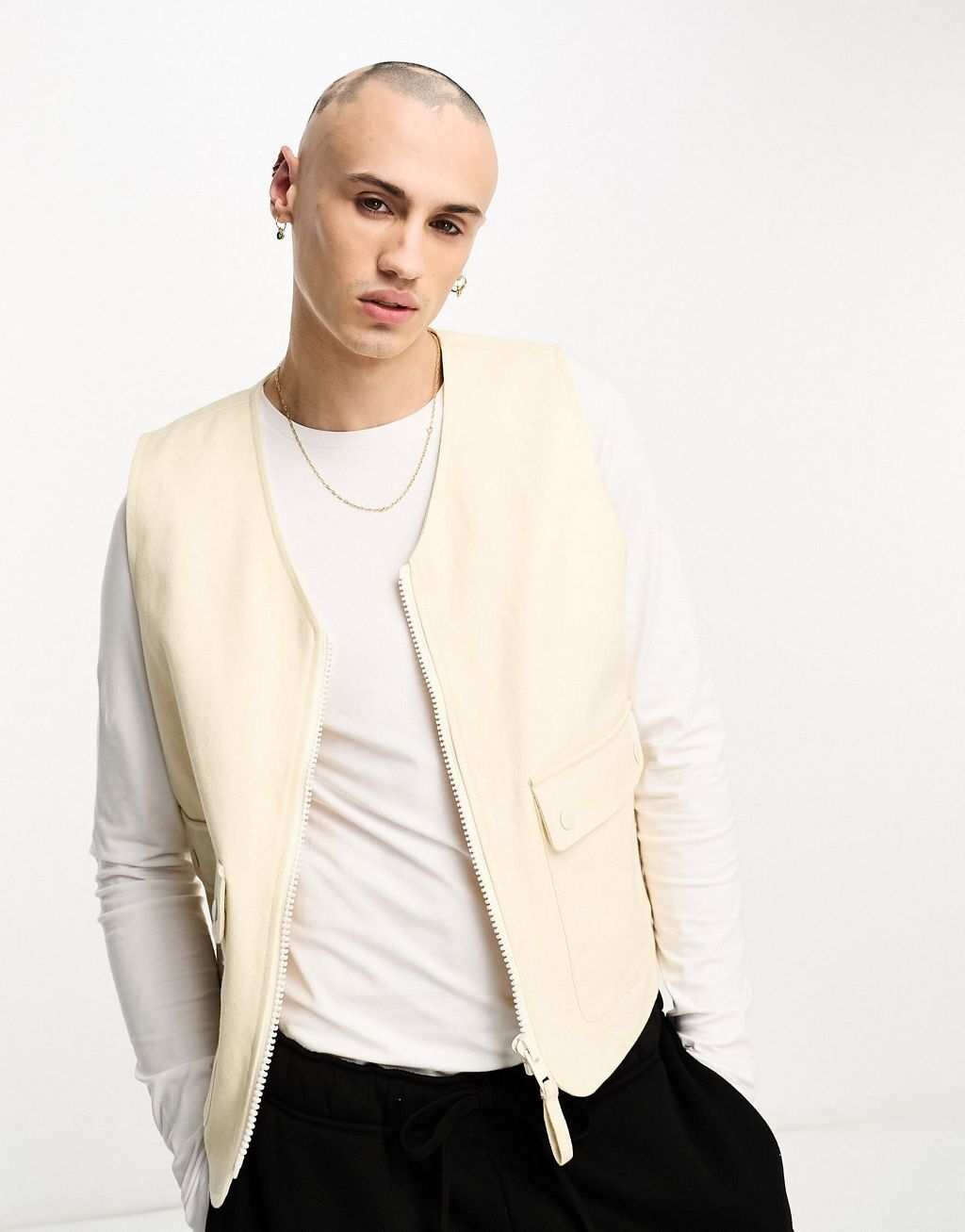 

Бежевый льняной жилет ASOS DESIGN