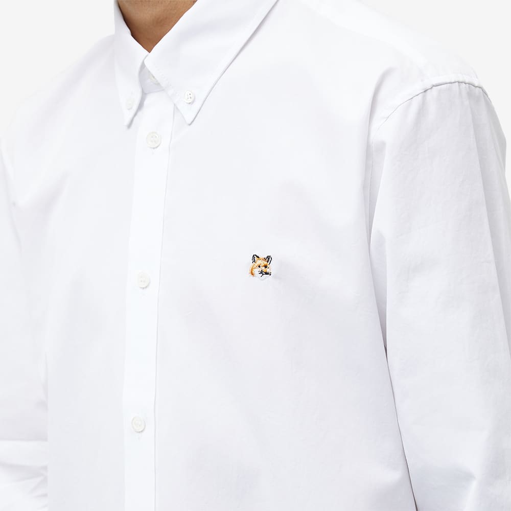 Классическая рубашка с вышивкой в ​​виде головы лисы Maison Kitsune, белый