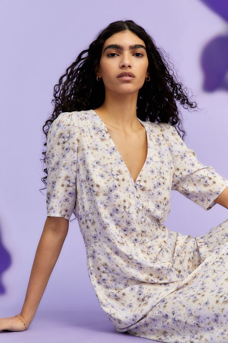 

Платье на пуговицах H&M, кремовый/маленькие цветы