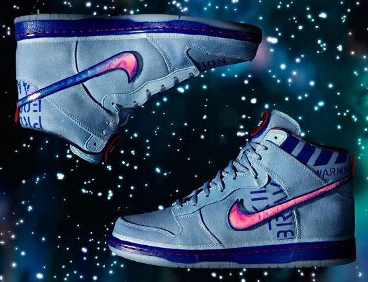 Nike galaxy 2025 dunks blue