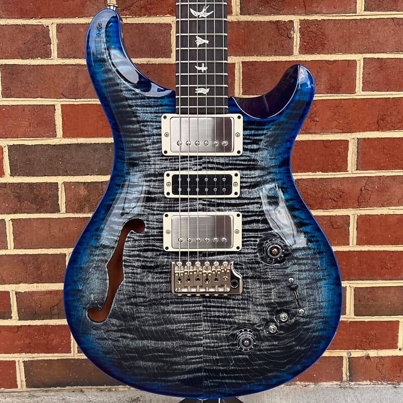 

PRS Special Semi-Hollow, нестандартный цвет — угольно-синий обертывание Burst, верхняя часть Non-10, никелевая фурнитура, жесткий футляр