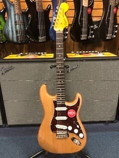 

Squier Classic Vibe '70s Stratocaster с грифом Laurel 2019 - Present Natural Classic Vibe '70s Stratocaster with Laurel Fretboard