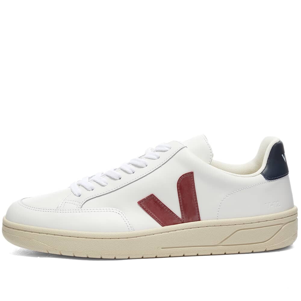 

Кроссовки Veja V-12 Leather Sneaker